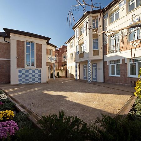 De Gaulle Boutique Hotel Kharkiv Bagian luar foto