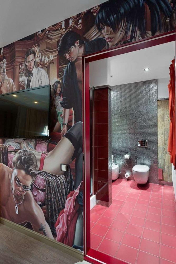 De Gaulle Boutique Hotel Kharkiv Bagian luar foto