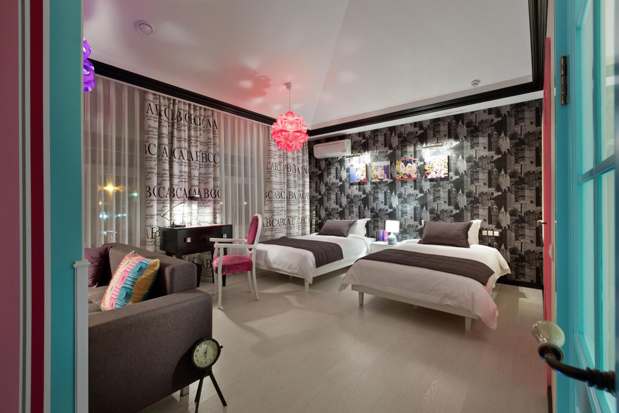 De Gaulle Boutique Hotel Kharkiv Bagian luar foto