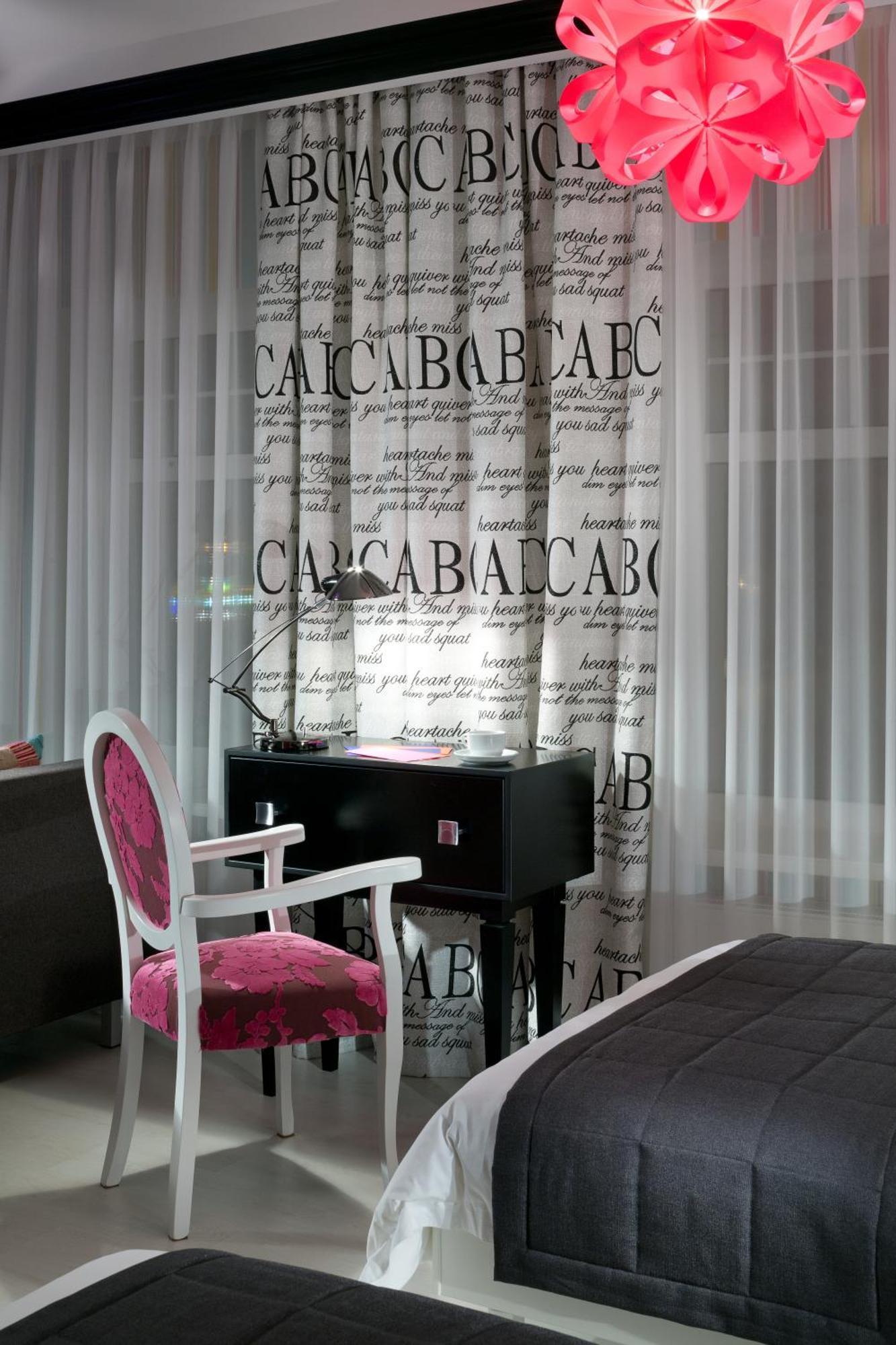 De Gaulle Boutique Hotel Kharkiv Bagian luar foto