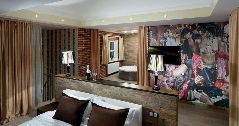 De Gaulle Boutique Hotel Kharkiv Bagian luar foto
