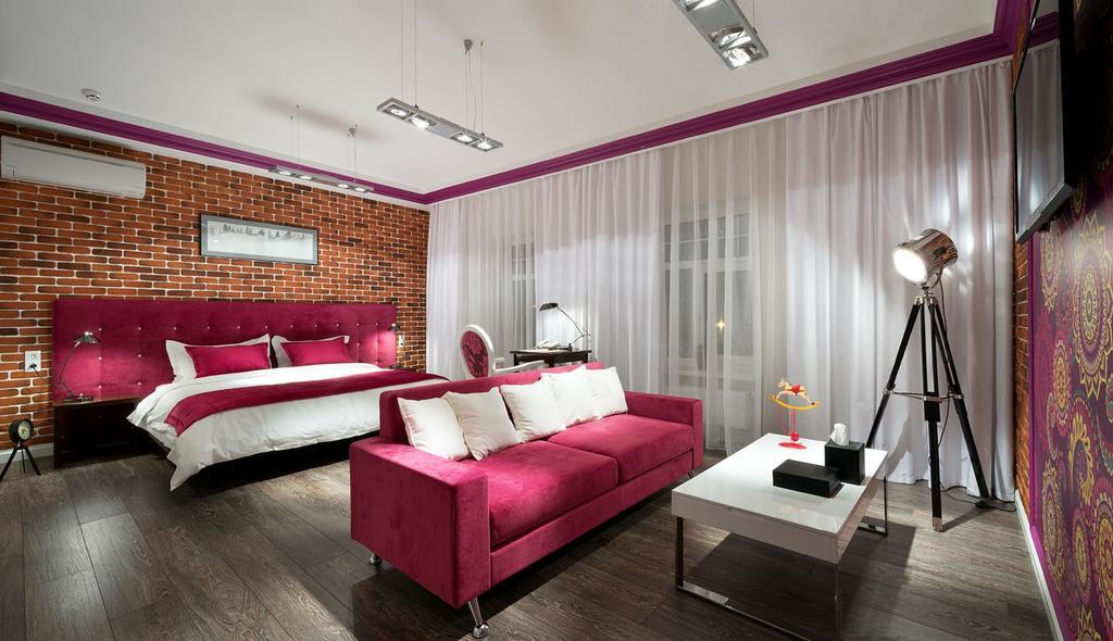 De Gaulle Boutique Hotel Kharkiv Ruang foto