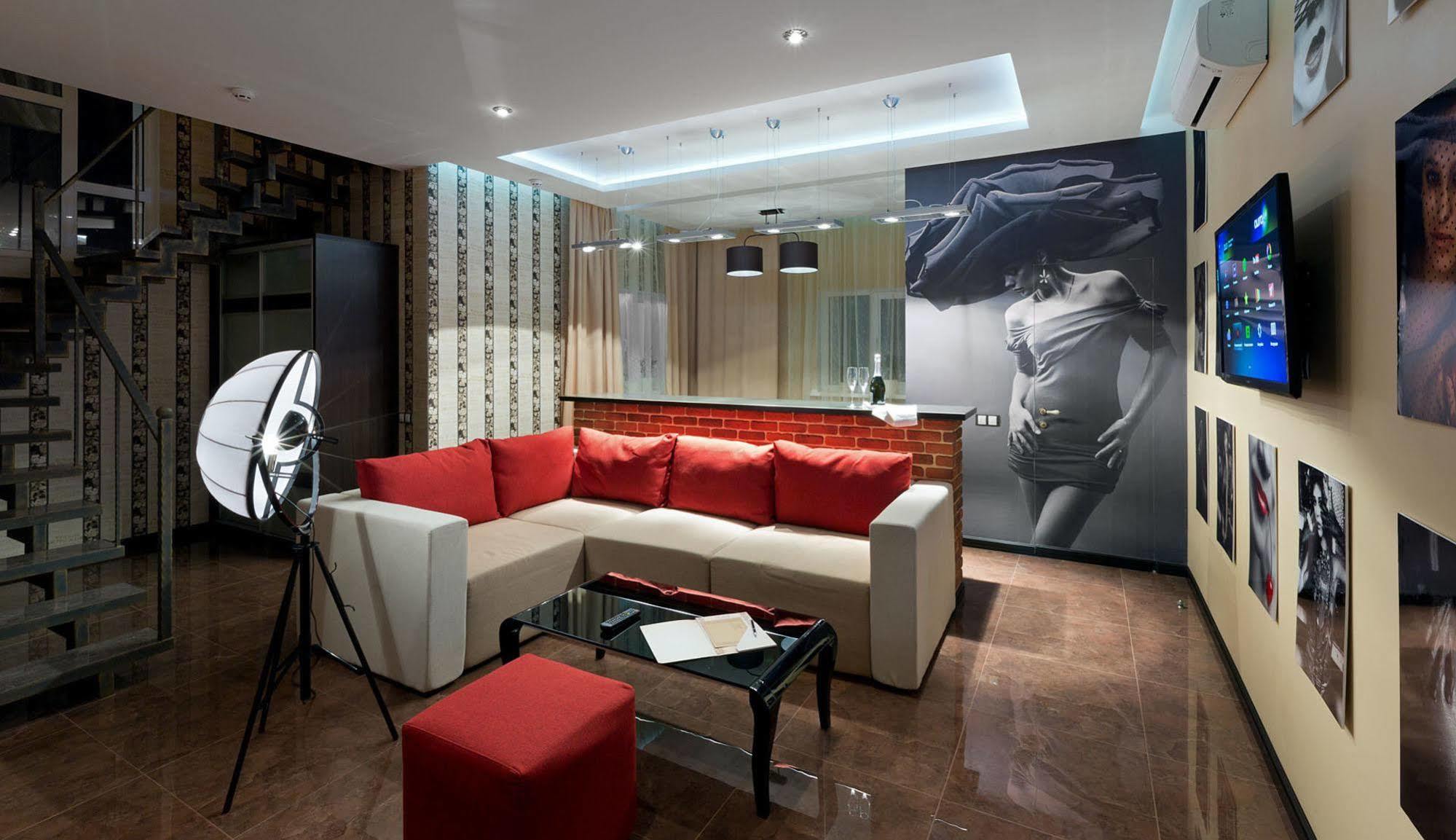 De Gaulle Boutique Hotel Kharkiv Bagian luar foto