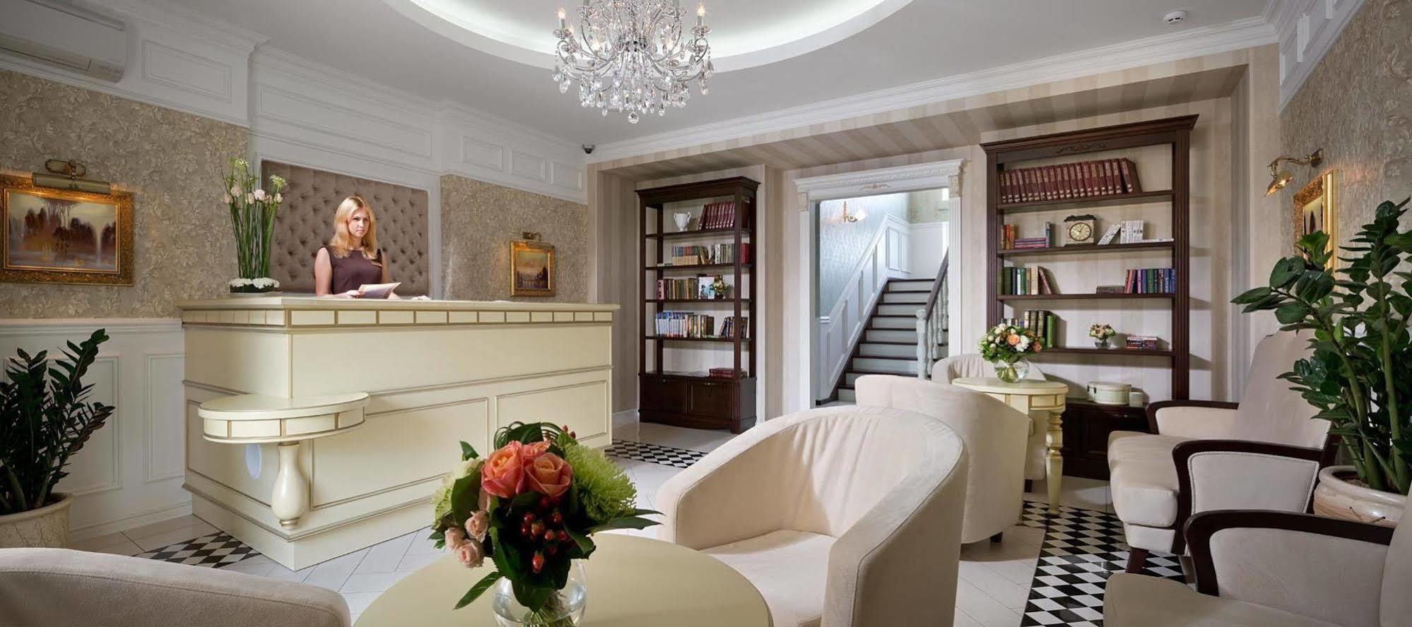 De Gaulle Boutique Hotel Kharkiv Bagian luar foto