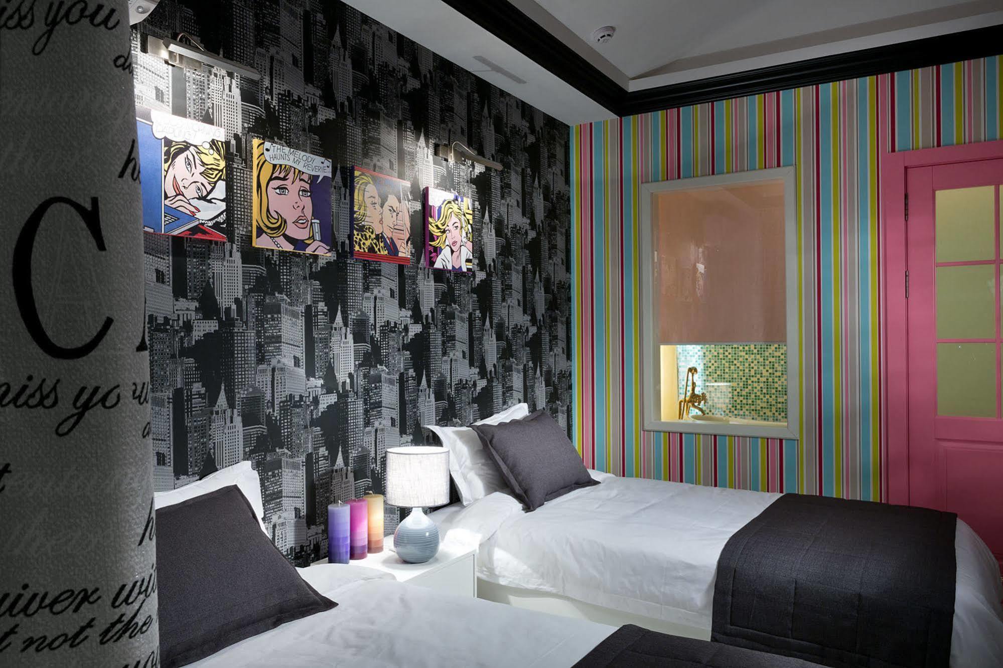 De Gaulle Boutique Hotel Kharkiv Bagian luar foto